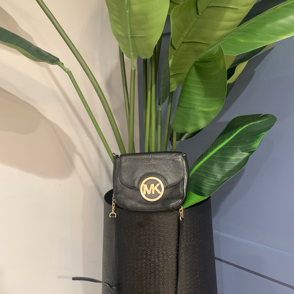Michael Kors Black and Gold Crossbody Bag